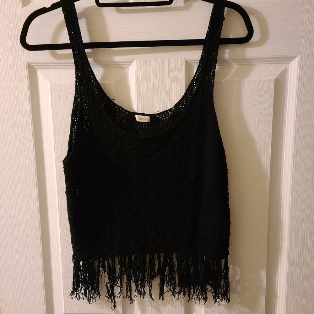 Crochet black cropped tank